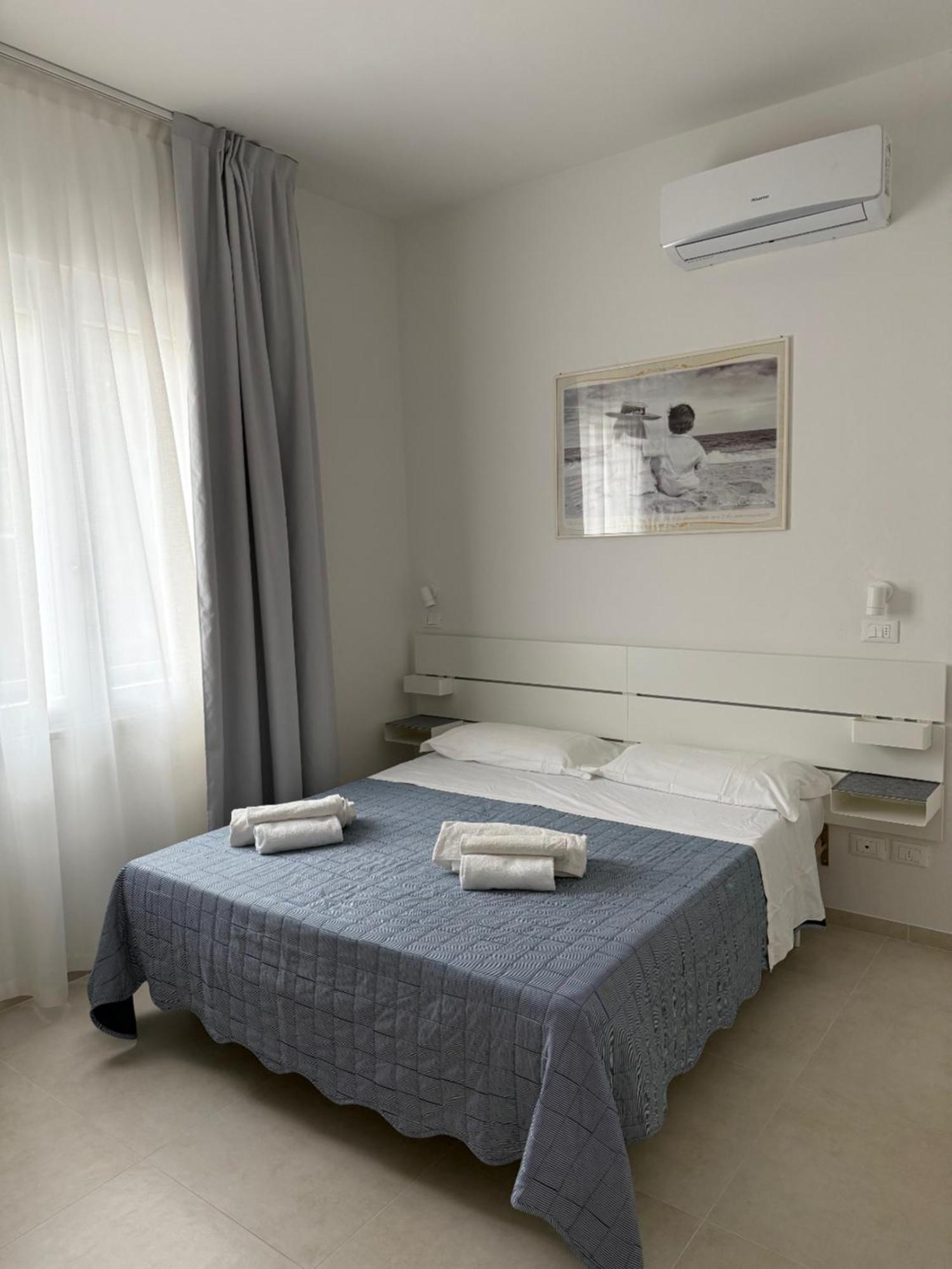 Hotel Pigalle Rimini Ngoại thất bức ảnh